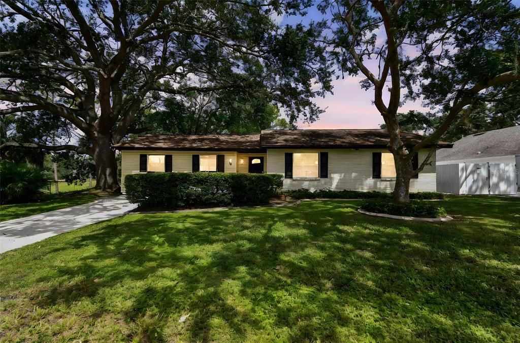 219 W 108TH AVENUE, Tampa, FL 33612