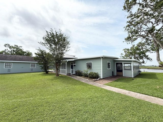 307 Veselka Road, Freeport, TX 77541
