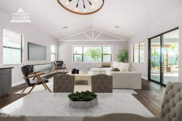 9818 S 7TH Place, Phoenix, AZ 85042