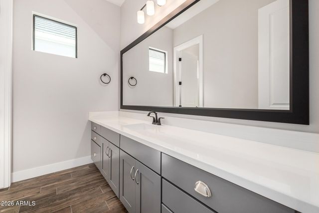 9818 S 7TH Place, Phoenix, AZ 85042