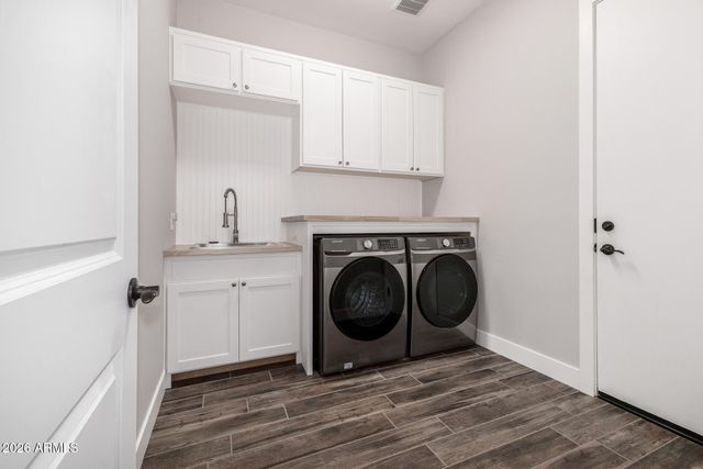 9818 S 7TH Place, Phoenix, AZ 85042