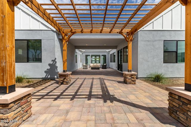 9818 S 7TH Place, Phoenix, AZ 85042