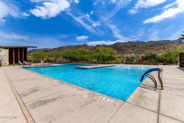 9818 S 7TH Place, Phoenix, AZ 85042