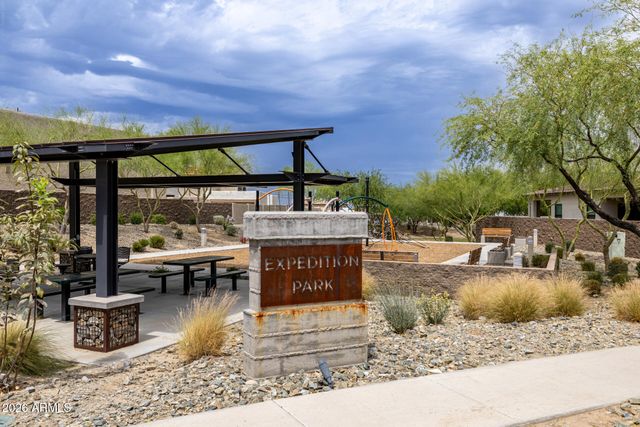 9818 S 7TH Place, Phoenix, AZ 85042