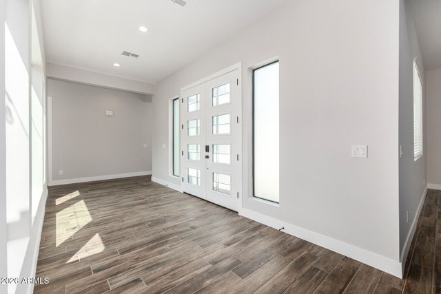 9818 S 7TH Place, Phoenix, AZ 85042