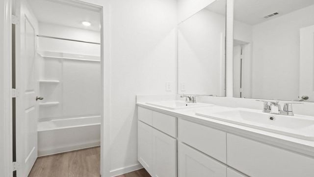 2607 Foxgrove Lane, Sealy, TX 77474