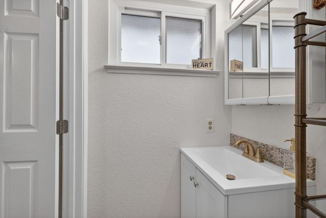 8405 Fernando Way, Elverta, CA 95626