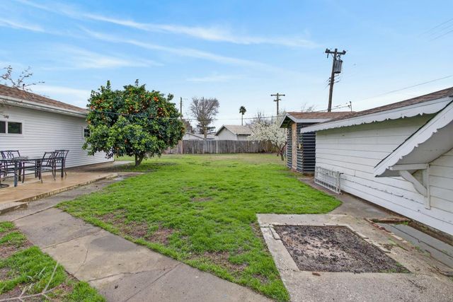 8405 Fernando Way, Elverta, CA 95626