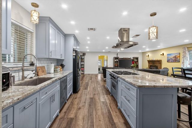 8405 Fernando Way, Elverta, CA 95626