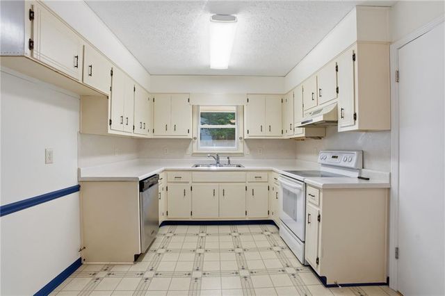3061 Karen Lane, Marietta, GA 30062
