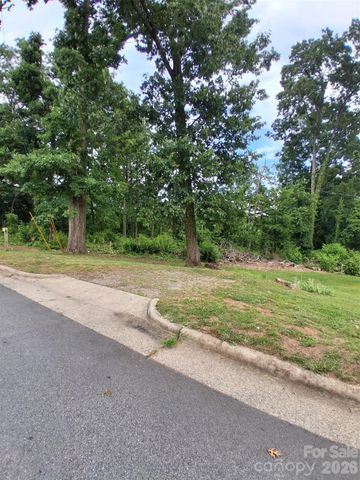25 Oak Hill Drive 1, Asheville, NC 28806