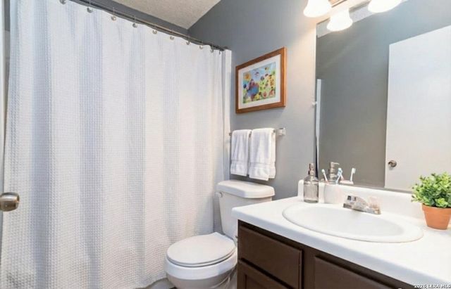 5855 Cliffmont, San Antonio, TX 78250