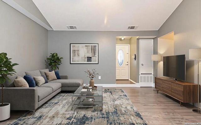 5855 Cliffmont, San Antonio, TX 78250