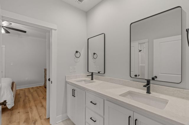 12 Buck, Hattiesburg, MS 39402