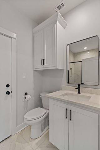 12 Buck, Hattiesburg, MS 39402