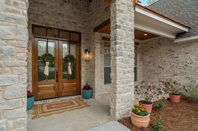 12 Buck, Hattiesburg, MS 39402