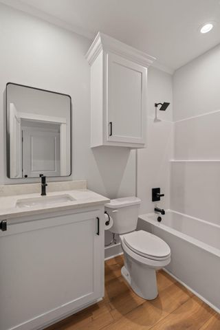 12 Buck, Hattiesburg, MS 39402