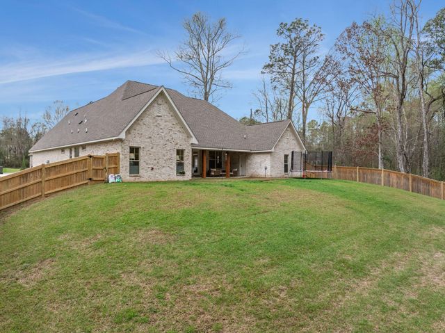 12 Buck, Hattiesburg, MS 39402