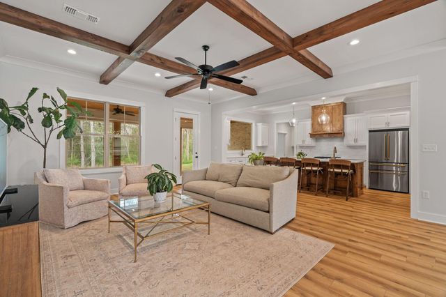 12 Buck, Hattiesburg, MS 39402