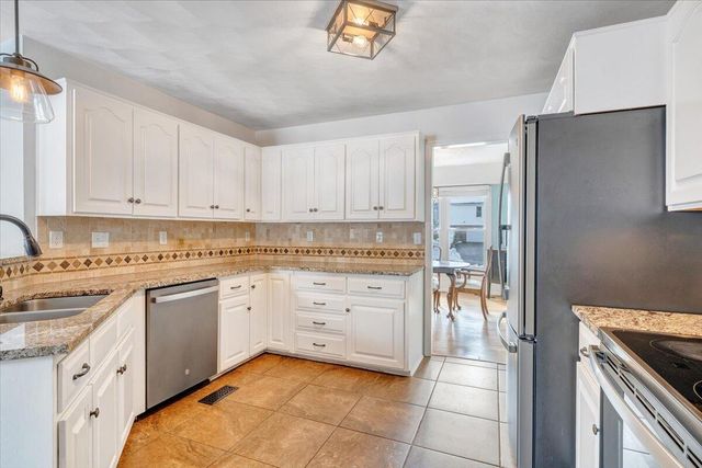 46 Wellington LN, Daleville, VA 24083