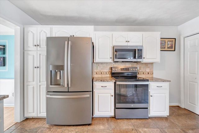 46 Wellington LN, Daleville, VA 24083