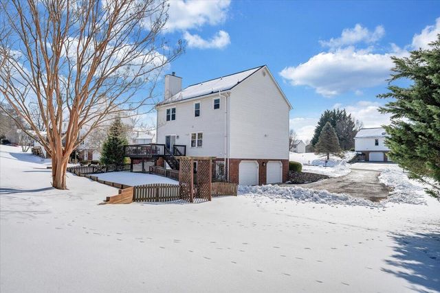 46 Wellington LN, Daleville, VA 24083