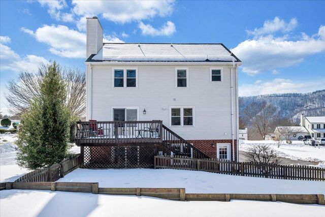 46 Wellington LN, Daleville, VA 24083