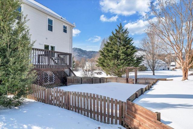 46 Wellington LN, Daleville, VA 24083