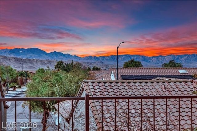 2077 Wildwood Lake Street, Henderson, NV 89052