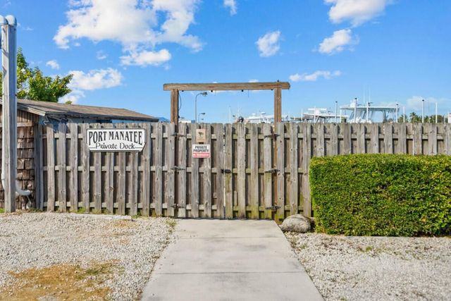 4726 SE Capstan Avenue 4, Stuart, FL 34997