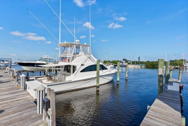 4726 SE Capstan Avenue 4, Stuart, FL 34997