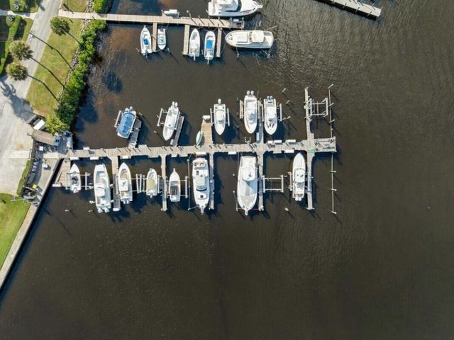 4726 SE Capstan Avenue 4, Stuart, FL 34997