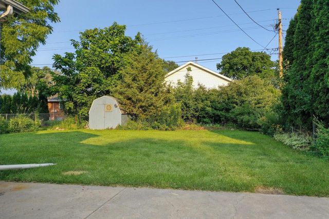1813 11TH AVENUE, Green Bay, WI 54304