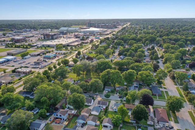 1813 11TH AVENUE, Green Bay, WI 54304
