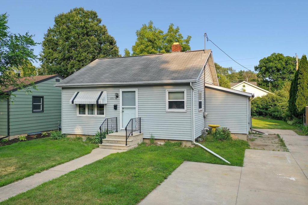 1813 11TH AVENUE, Green Bay, WI 54304