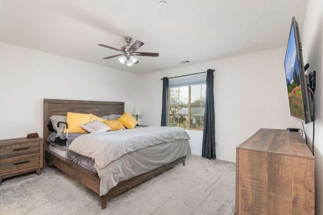 477 N Beechwood 183, Rialto, CA 92376