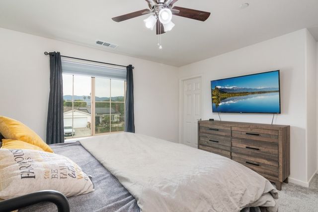 477 N Beechwood 183, Rialto, CA 92376