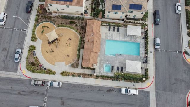 477 N Beechwood 183, Rialto, CA 92376