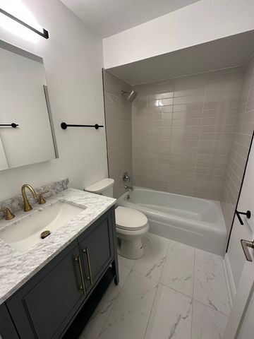 1 N CHESTNUT Avenue 1F, Arlington Heights, IL 60005