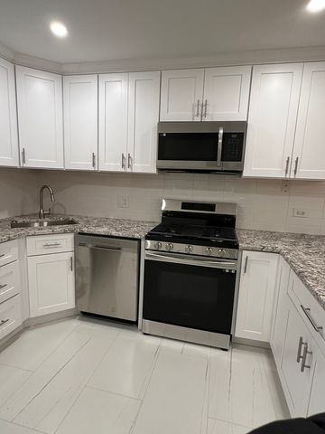 1 N CHESTNUT Avenue 1F, Arlington Heights, IL 60005