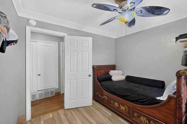 2520 Hillsboro Avenue, Dallas, TX 75228