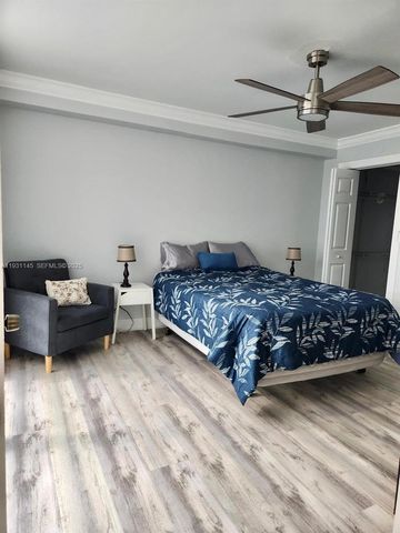 11790 SW 18th St 218-3, Miami, FL 33175