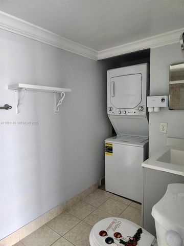 11790 SW 18th St 218-3, Miami, FL 33175