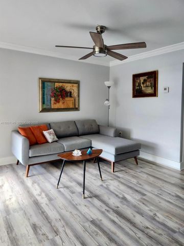 11790 SW 18th St 218-3, Miami, FL 33175