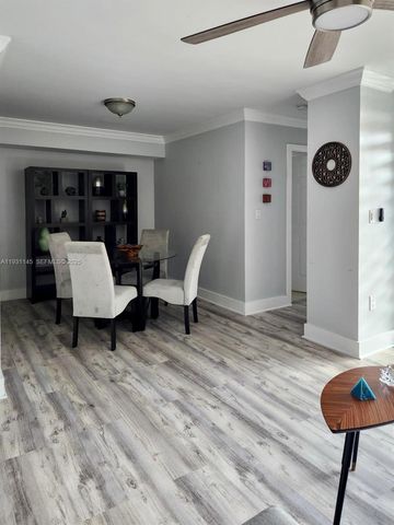 11790 SW 18th St 218-3, Miami, FL 33175