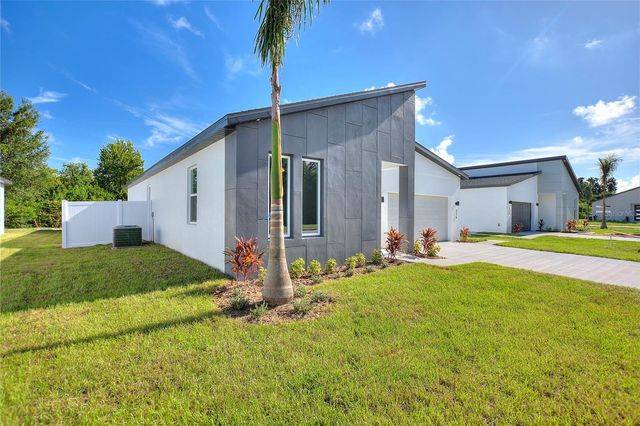 326 ROYAL PALM WAY, Winter Haven, FL 33881