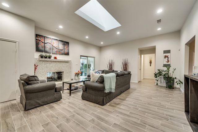 6931 Echo Bluff Drive, Dallas, TX 75248