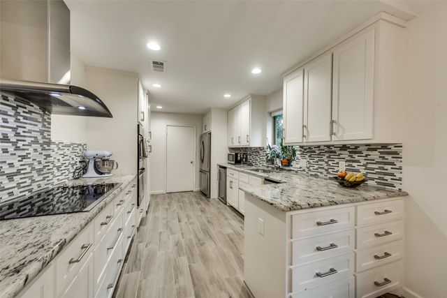 6931 Echo Bluff Drive, Dallas, TX 75248