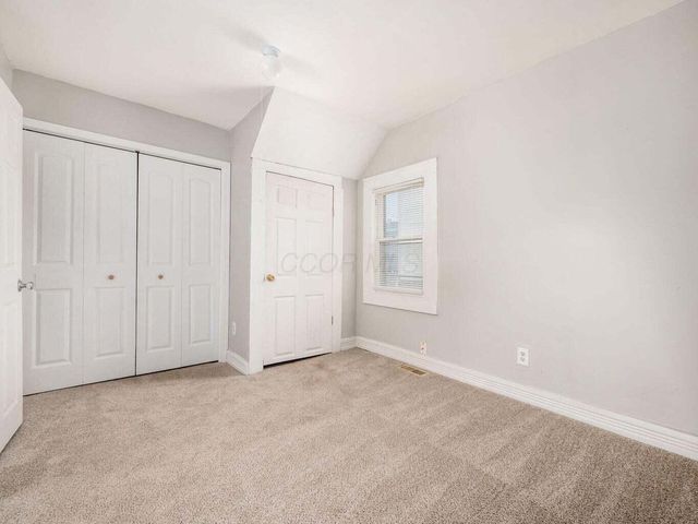 21 Benfield Avenue, Columbus, OH 43207