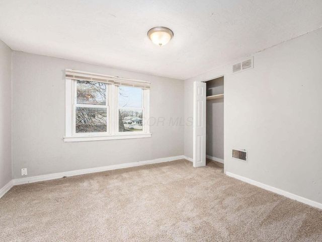 21 Benfield Avenue, Columbus, OH 43207